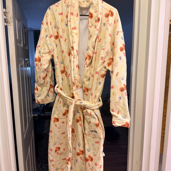 Djerf Avenue Robe - Picture 6 of 8